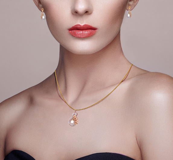 Velvet Pendant & Earring Genesis Diamonds